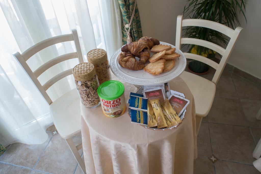 B&B Corte Dell' Immacolata ตาเวียโน ภายนอก รูปภาพ