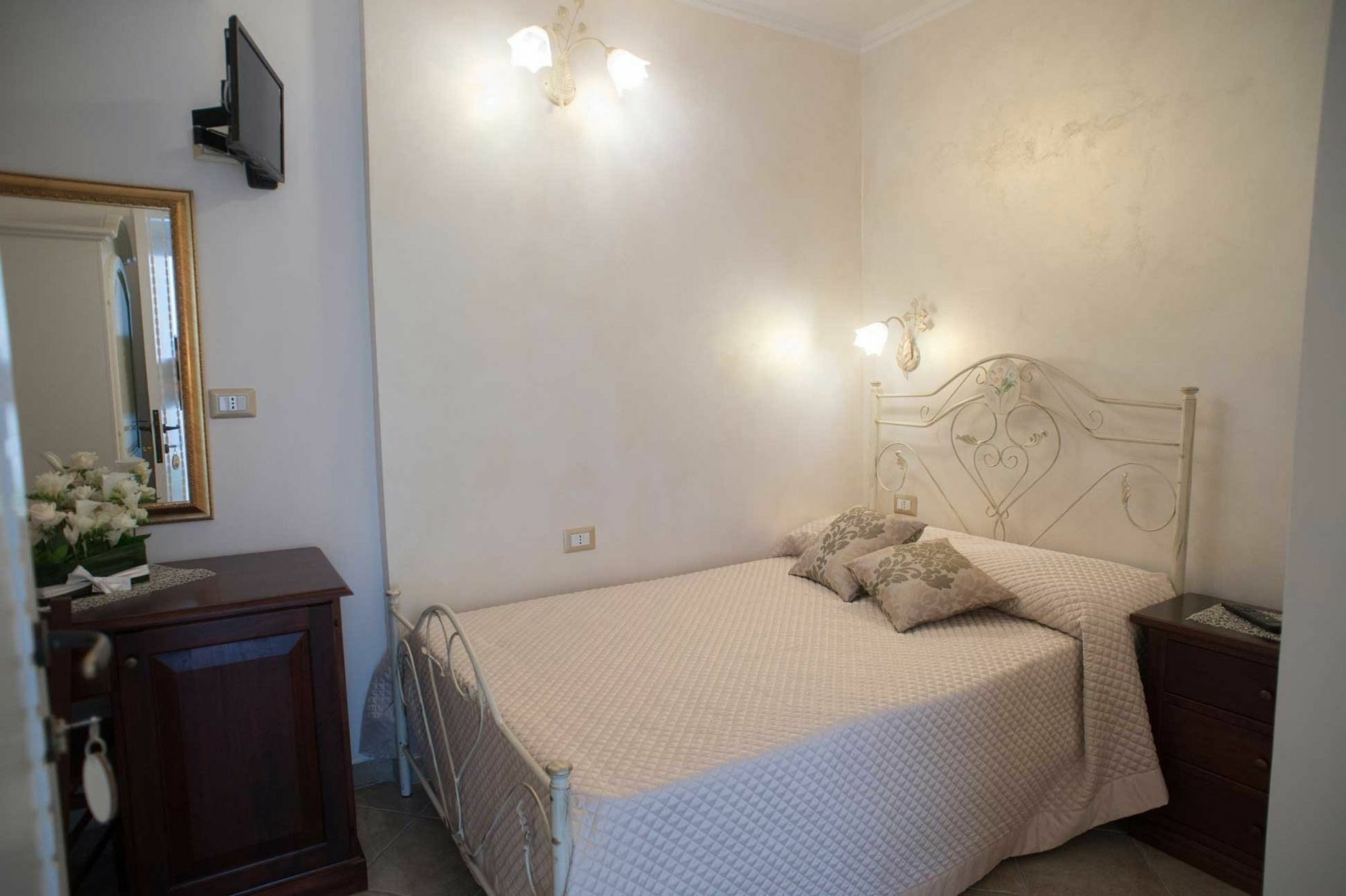 B&B Corte Dell' Immacolata ตาเวียโน ภายนอก รูปภาพ
