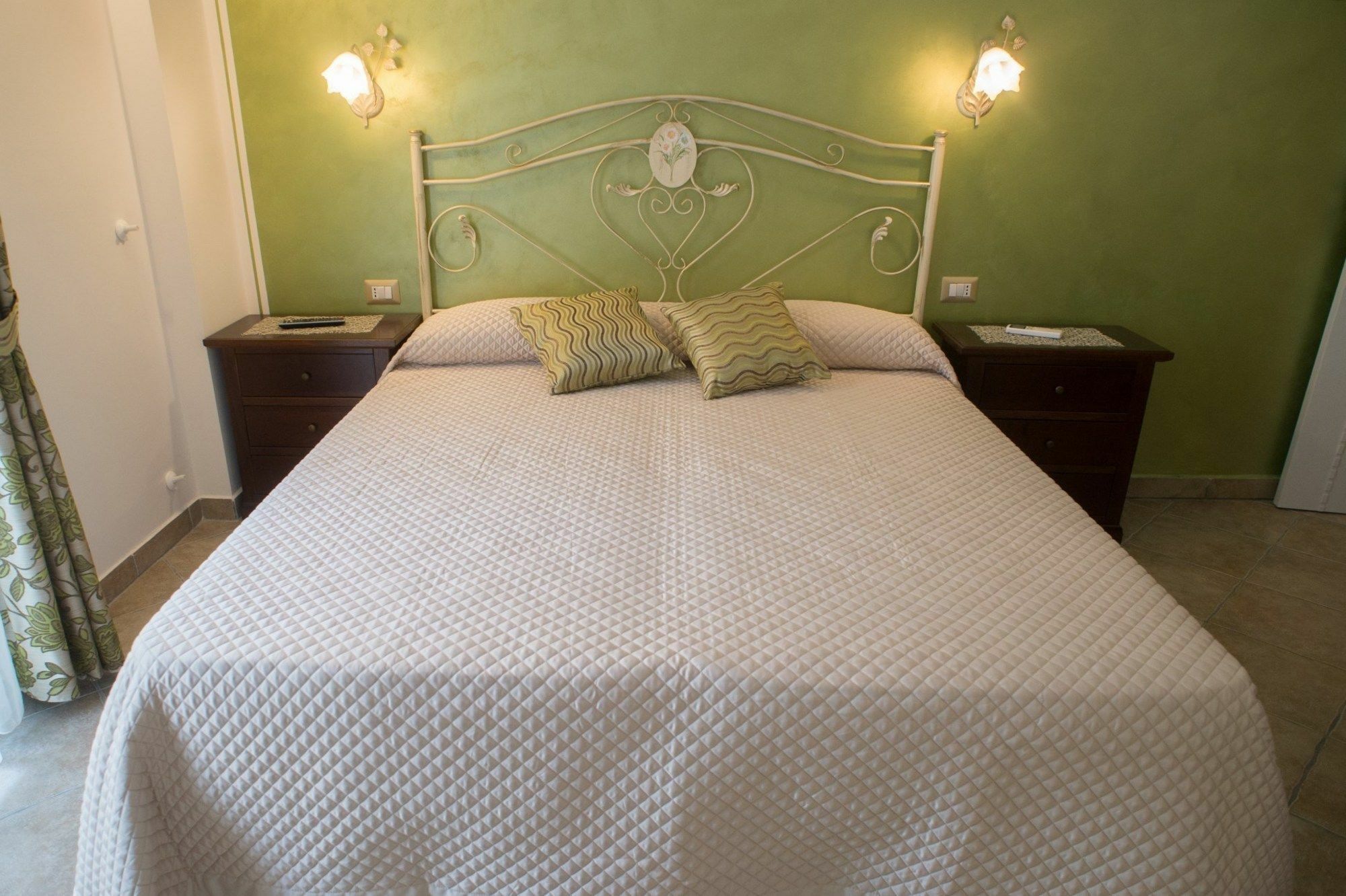 B&B Corte Dell' Immacolata ตาเวียโน ภายนอก รูปภาพ